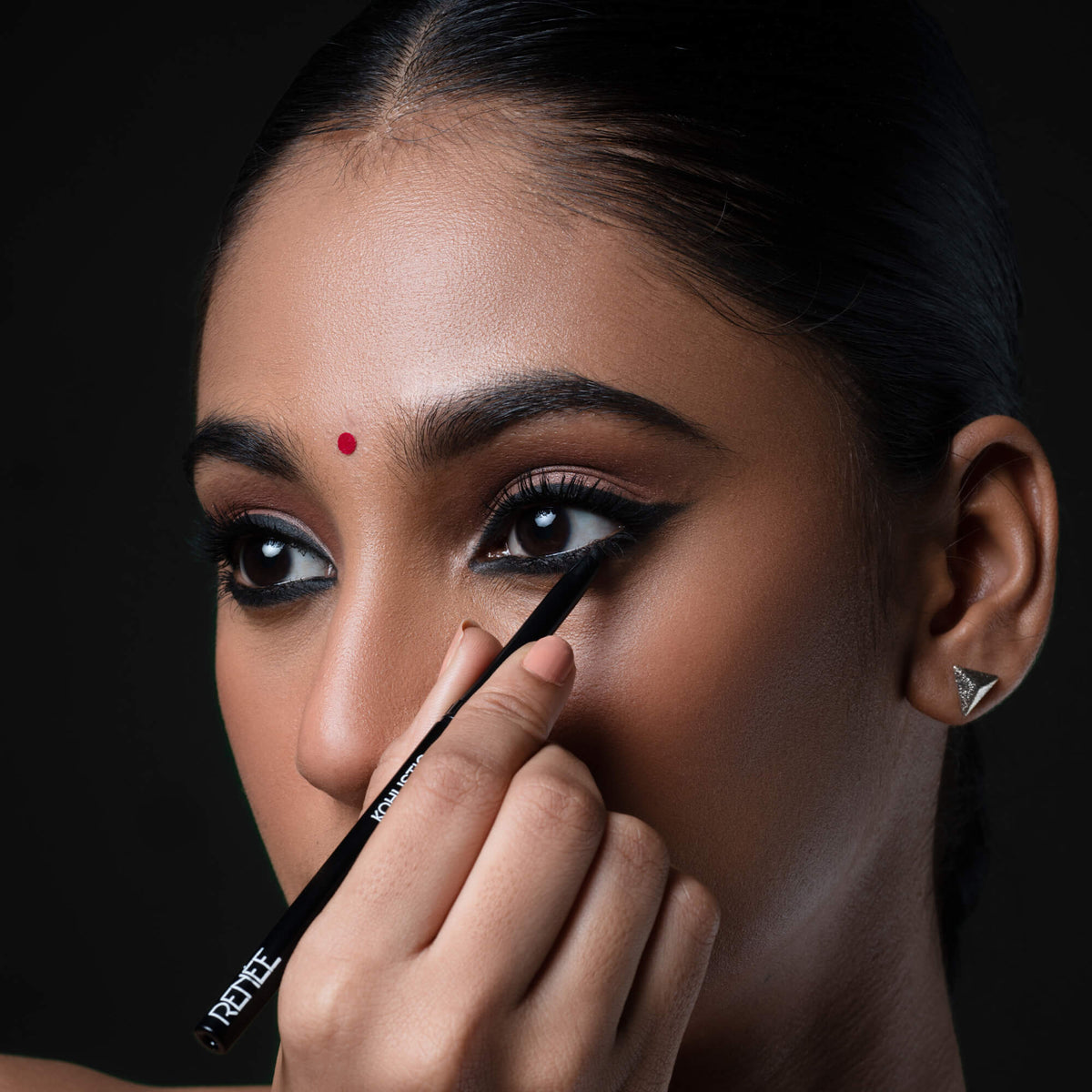Magic Eyes Kajal Pen for Kids & Preteens by Princess by RENEE